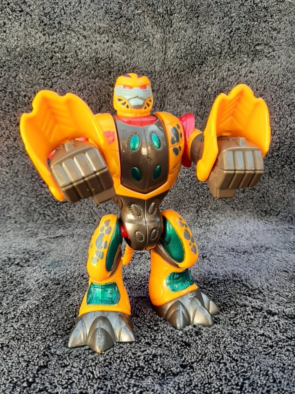 Transformers Go Bots Playskool Big Adventures Cheetor 6" Action Figure
